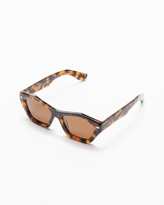 District people La Baixa 002 Camel Sunglasses - Camel