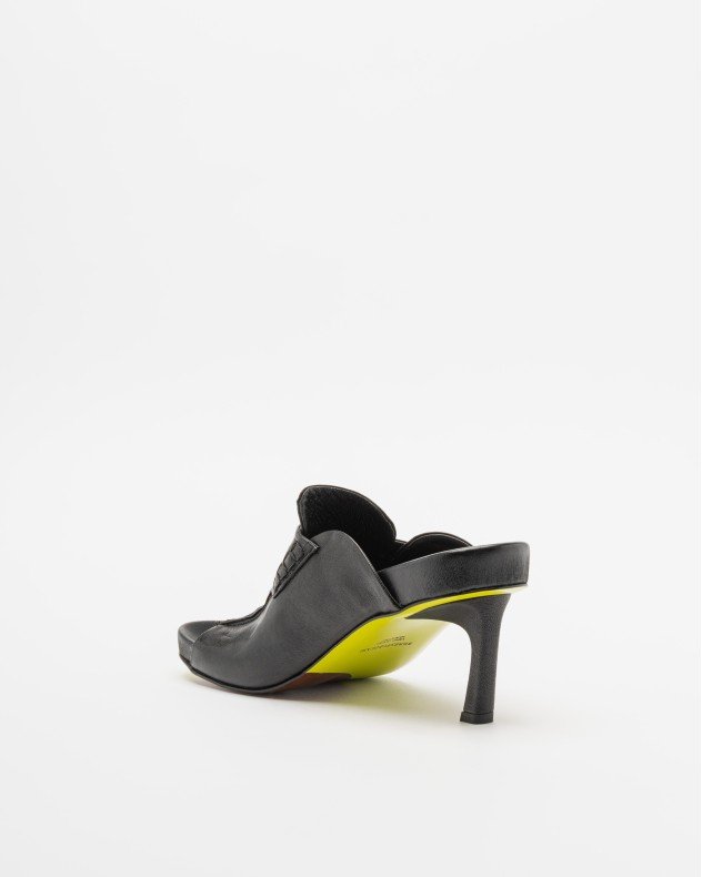 Ernesto Dolani 8DMUN03 Black Clogs - Black