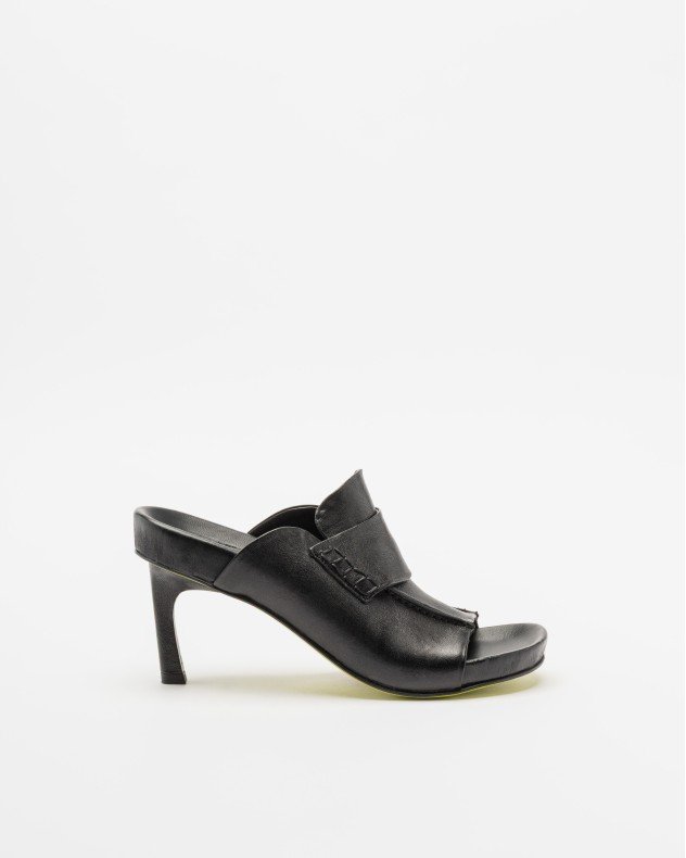 Ernesto Dolani 8DMUN03 Black Clogs - Black