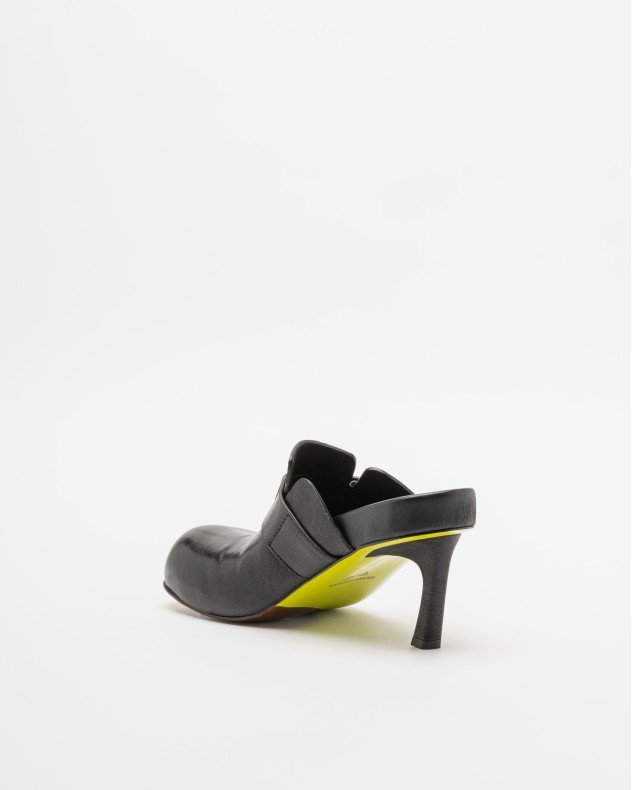 Ernesto Dolani 8DMUN01 Black Clogs - Black