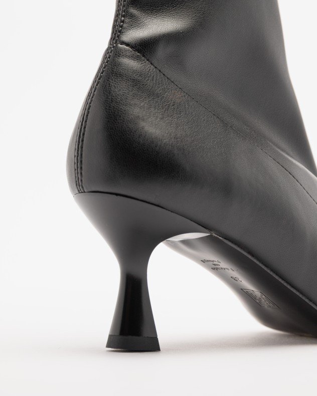 PROF 2014 Beige Ankle Boots - Black