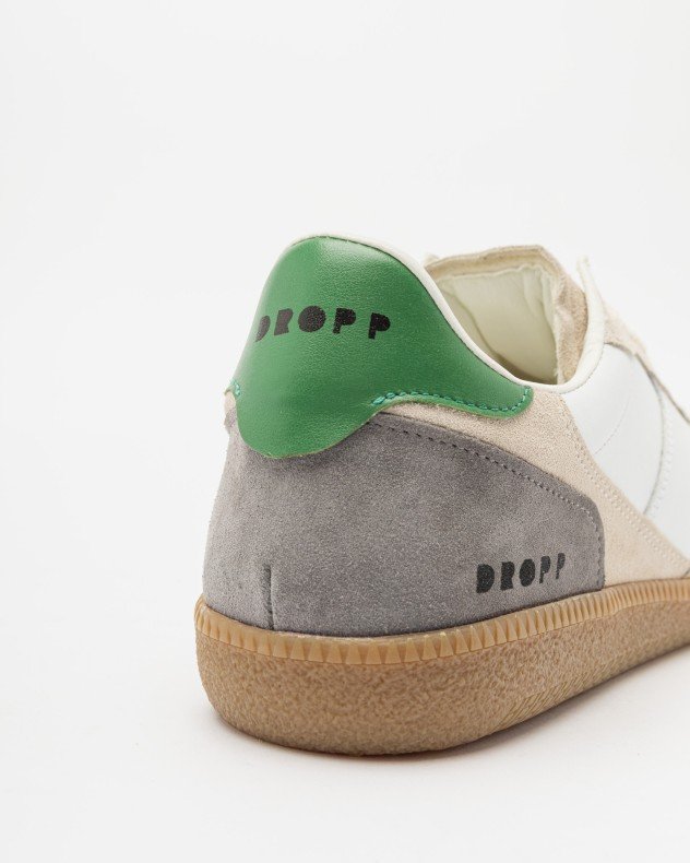 Dropp 25SM700-03 White Sneakers - White