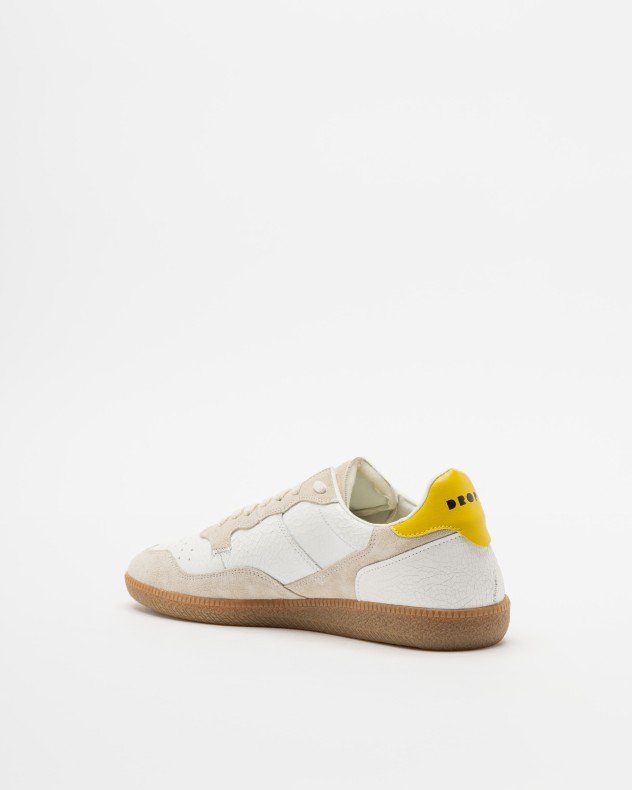 Dropp 25SM700-01 White Sneakers - White