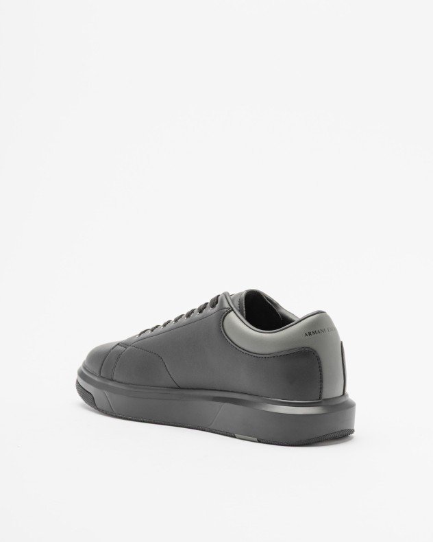Armani Exchange XUX123 XV534 Black White sneakers - Black