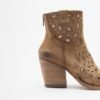 PROF 25013 Brown Ankle Boots - Camel