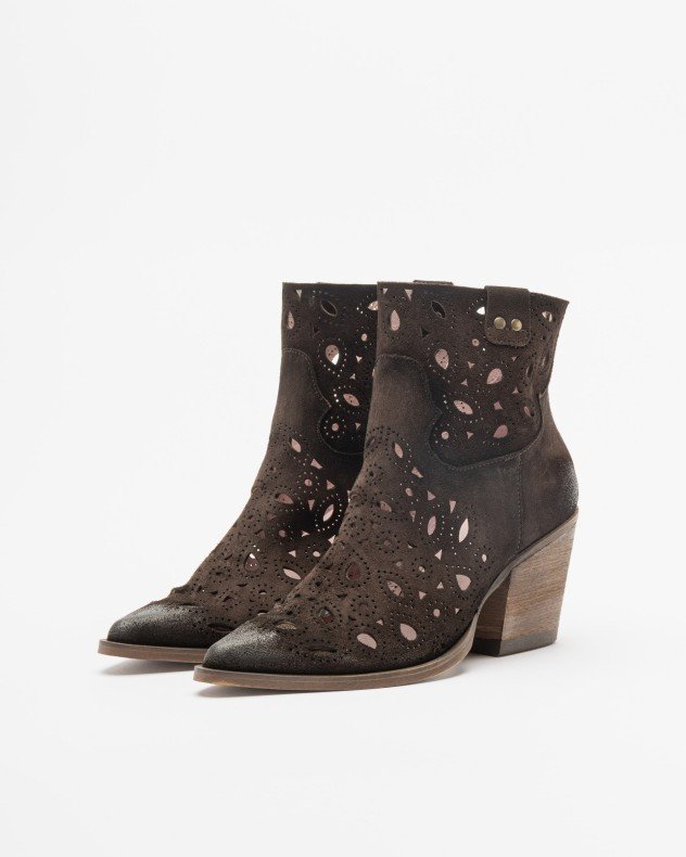 PROF 25013 Camel Ankle Boots - Brown