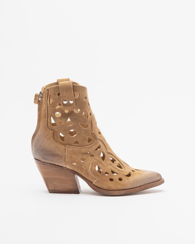 PROF M702M49 Camel Ankle Boots - Camel