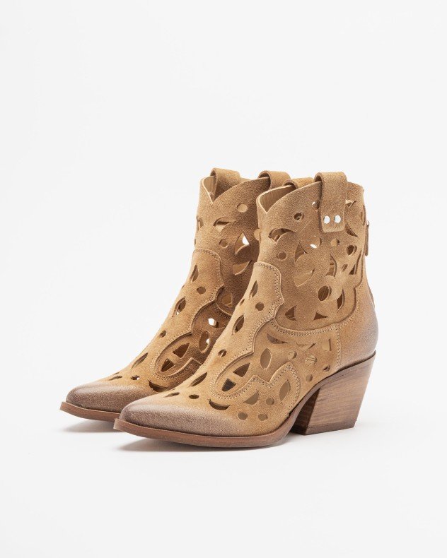 PROF M702M49 Camel Ankle Boots - Camel