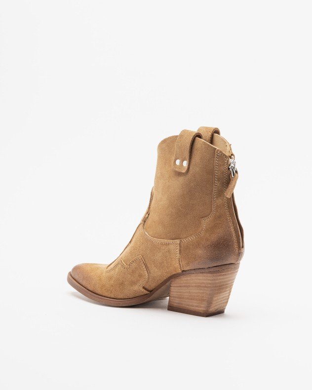 PROF M702M49 Camel Ankle Boots - Camel
