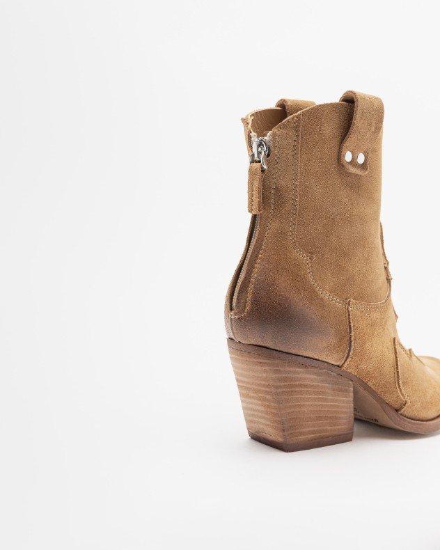 PROF M702M49 Camel Ankle Boots - Camel