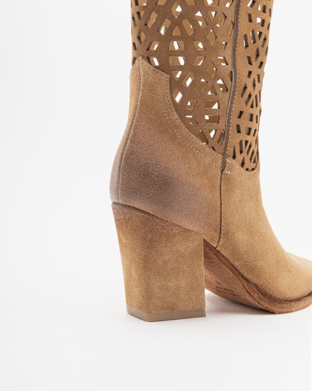 PROF M2726M21 Camel Boots - Camel