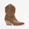 Elena Iachi E2016 Camel Cowboy boots - Camel