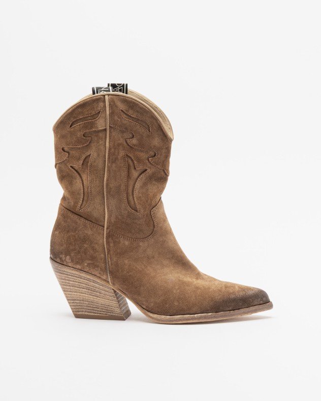 Elena Iachi E2016 Camel Cowboy boots - Camel