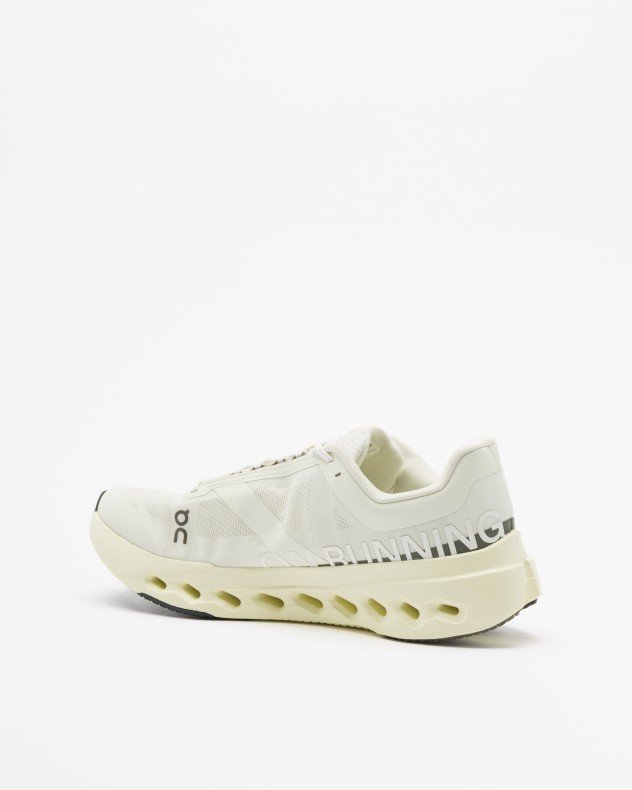 On Running Cloudsurfer Next Green Sneakers - Green