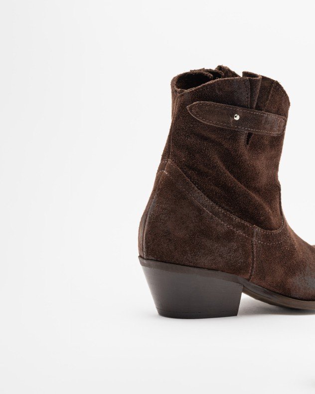 PROF 1356 202 Brown Ankle Boots - Brown